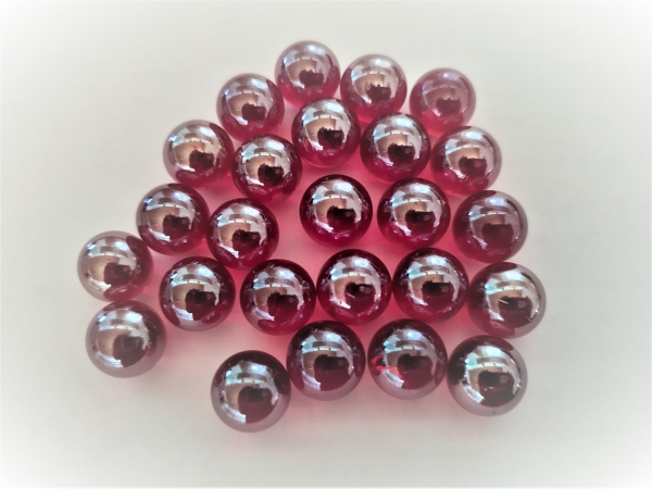 Red, iridescent - 16mm